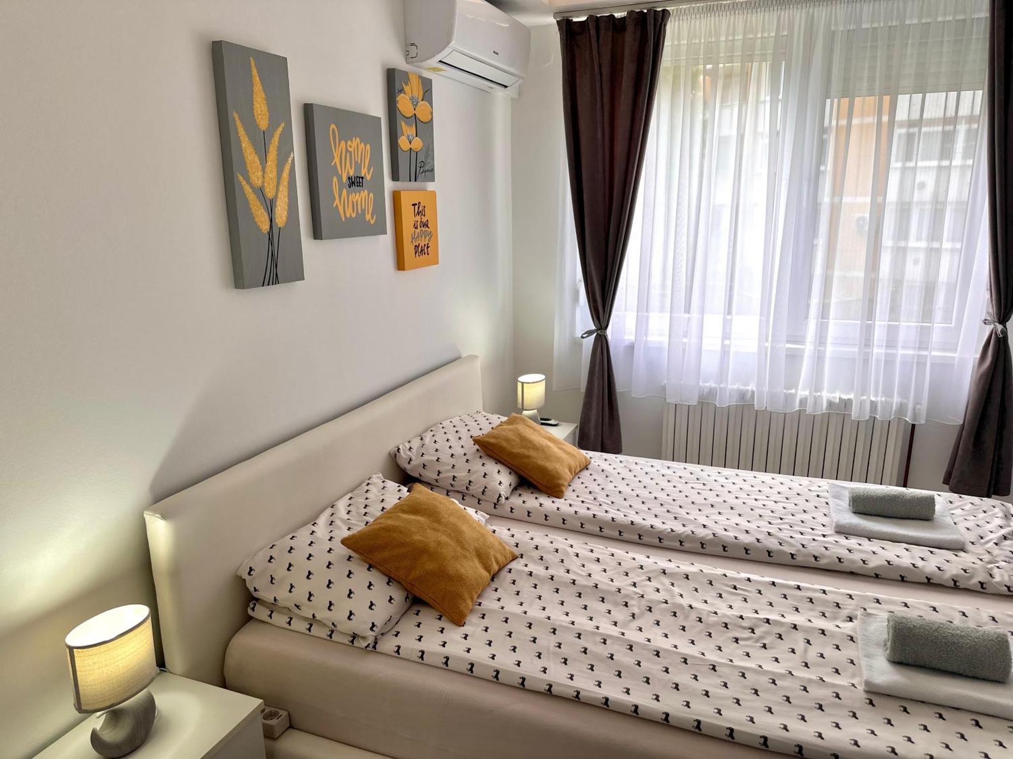 Greylux Heart Of Oldtown Sarajevo Apartment Bagian luar foto