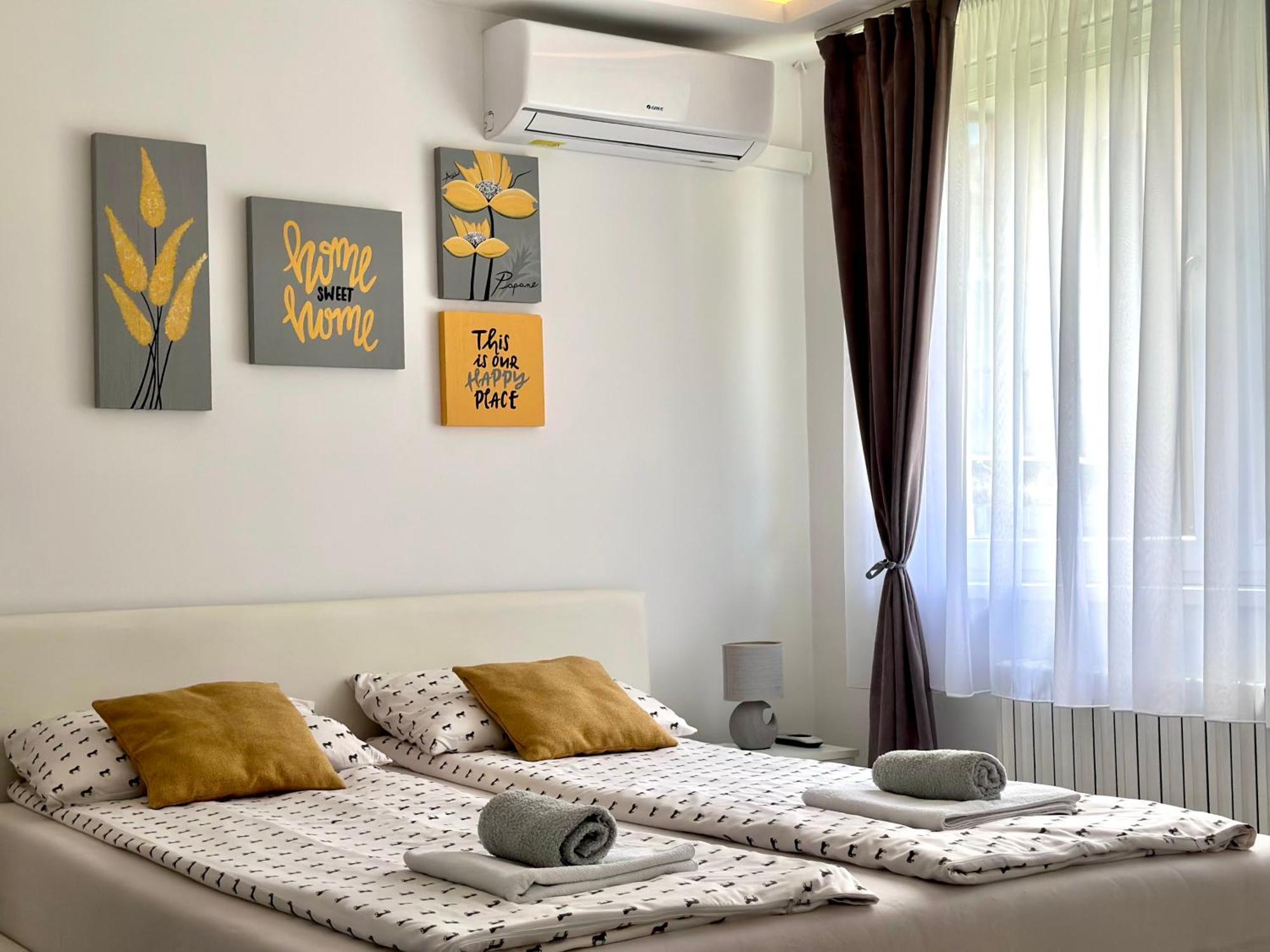 Greylux Heart Of Oldtown Sarajevo Apartment Bagian luar foto