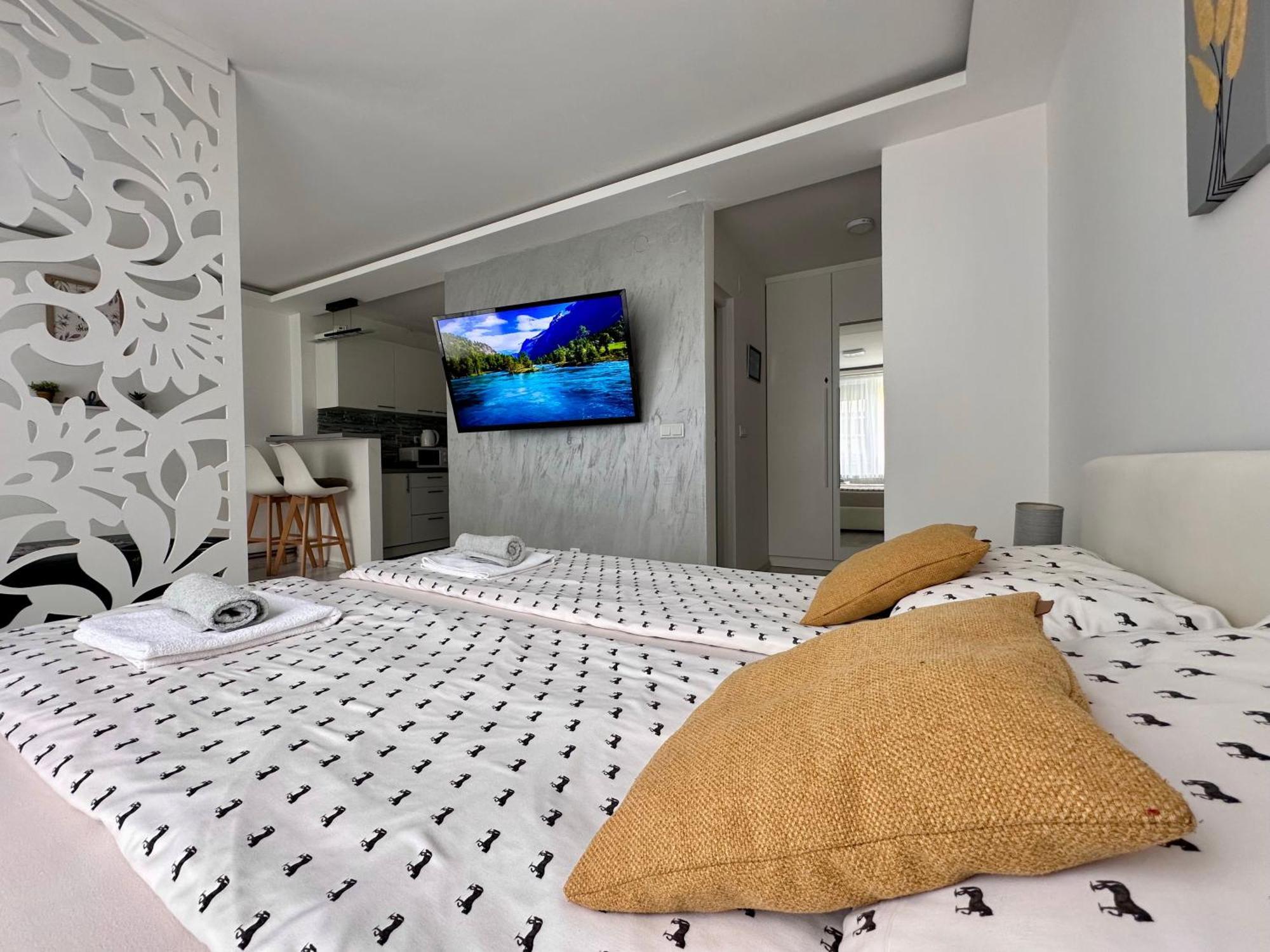 Greylux Heart Of Oldtown Sarajevo Apartment Bagian luar foto